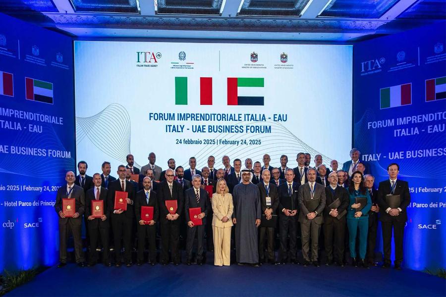foto di gruppo accordi EAU