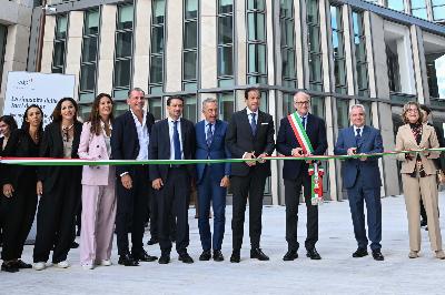 taglio del nastro inaugurazione Torri EUR