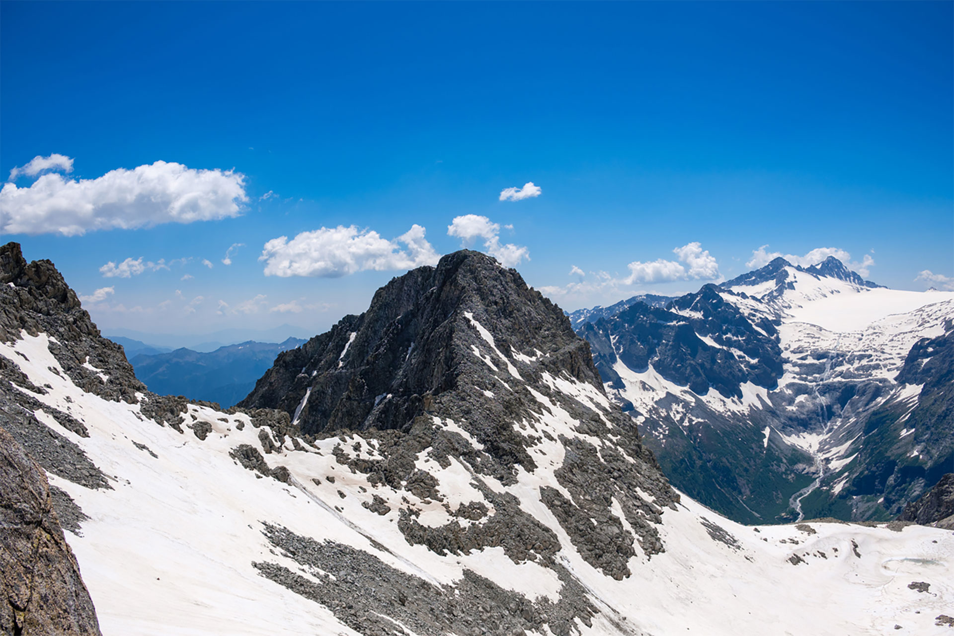 Ghiacciaio innevato