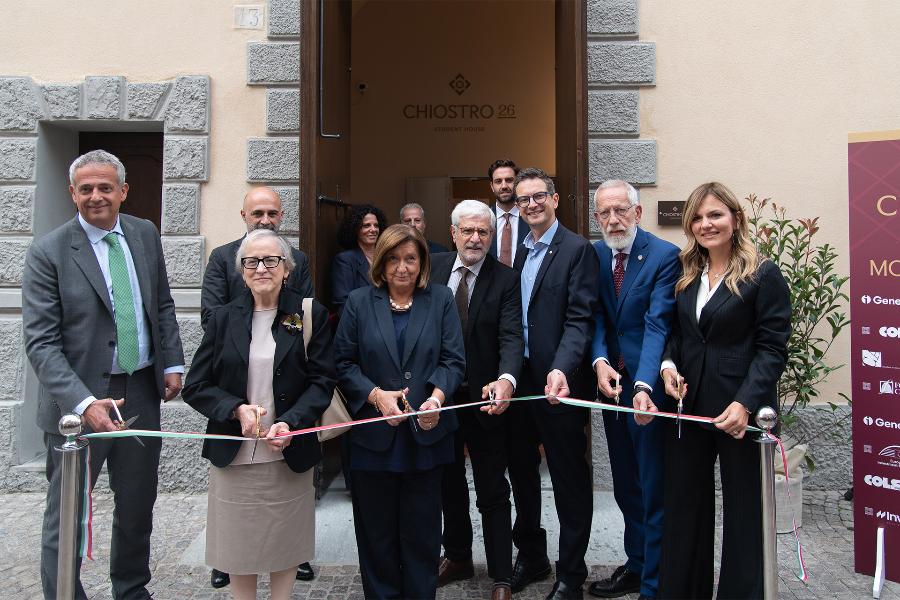 Parma, CHIOSTRO 26, Student housing, foto di gruppo inaugurazione