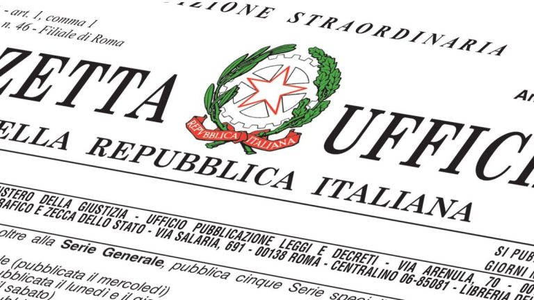Intestazione della Gazzetta Ufficiale italiana, che mostra l'emblema nazionale dell'Italia e la dicitura formale relativa alla pubblicazione normativa su una pagina di documento ufficiale.