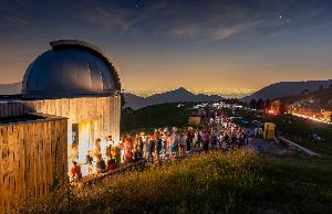 Osservatorio Sormano serata delle stelle cadenti fila ingresso